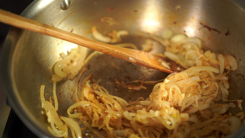 tomato pasta recipe - japanese style (with shiokoji) browned onions
