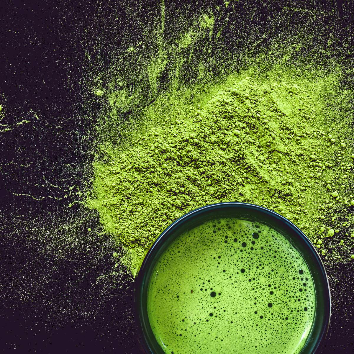 Matcha powder and matcha in a cup