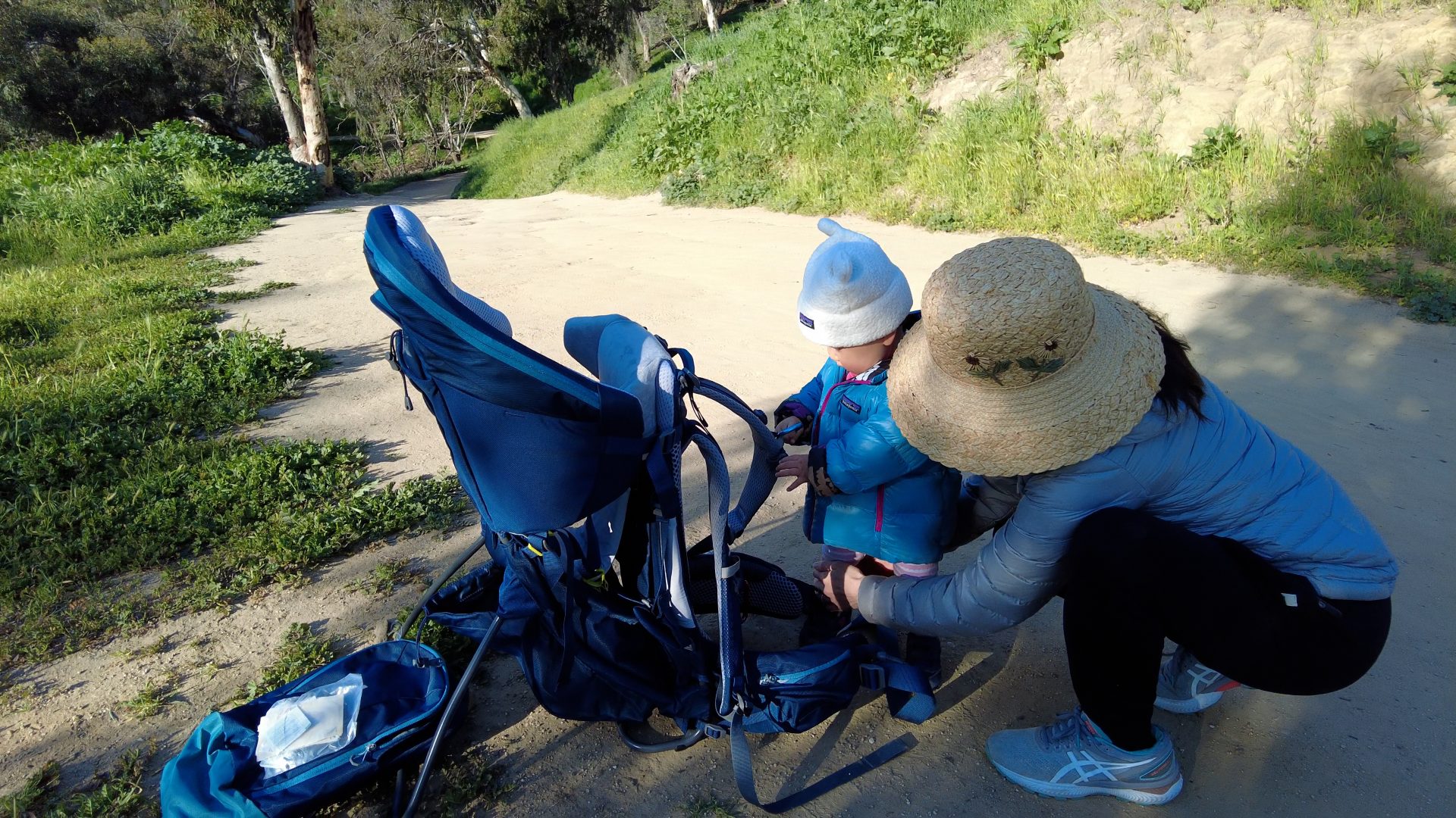 deuter pro baby carrier used for hiking with the baby