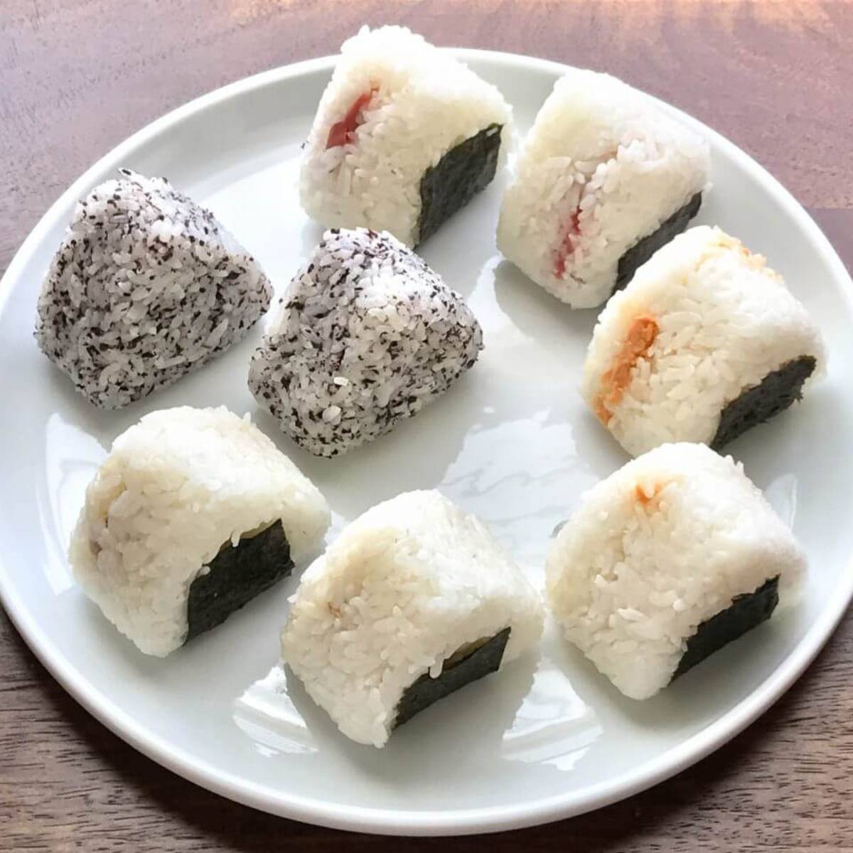 different types of omusubi