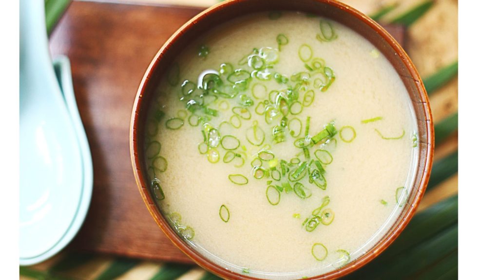 Miso soup without dashi
