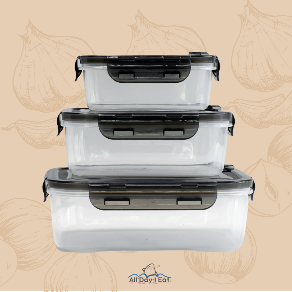 A set of airtight and leak-proof food storage containers